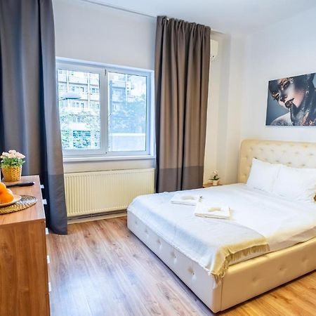 Cozy Apartments Near Calea Victoriei Bucharest Exterior photo